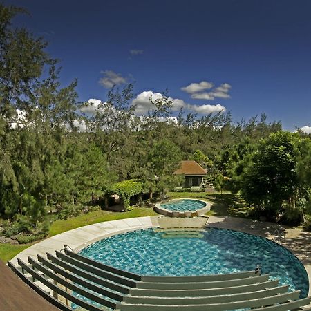 Crosswinds Resort Suites Tagaytay City Ngoại thất bức ảnh