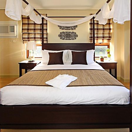 Crosswinds Resort Suites Tagaytay City Ngoại thất bức ảnh