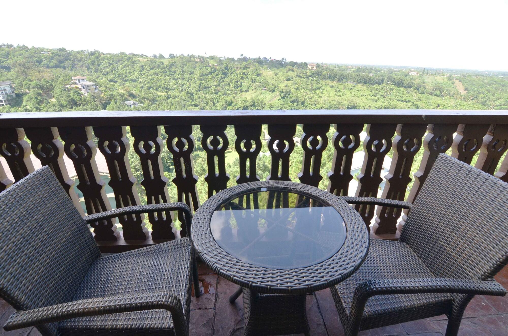 Crosswinds Resort Suites Tagaytay City Ngoại thất bức ảnh