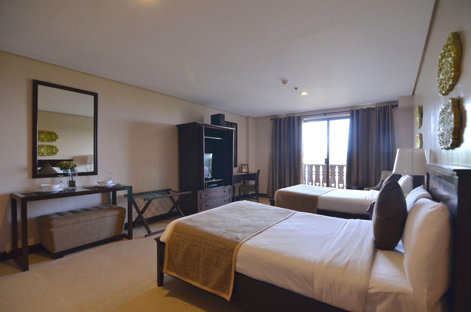 Crosswinds Resort Suites Tagaytay City Ngoại thất bức ảnh