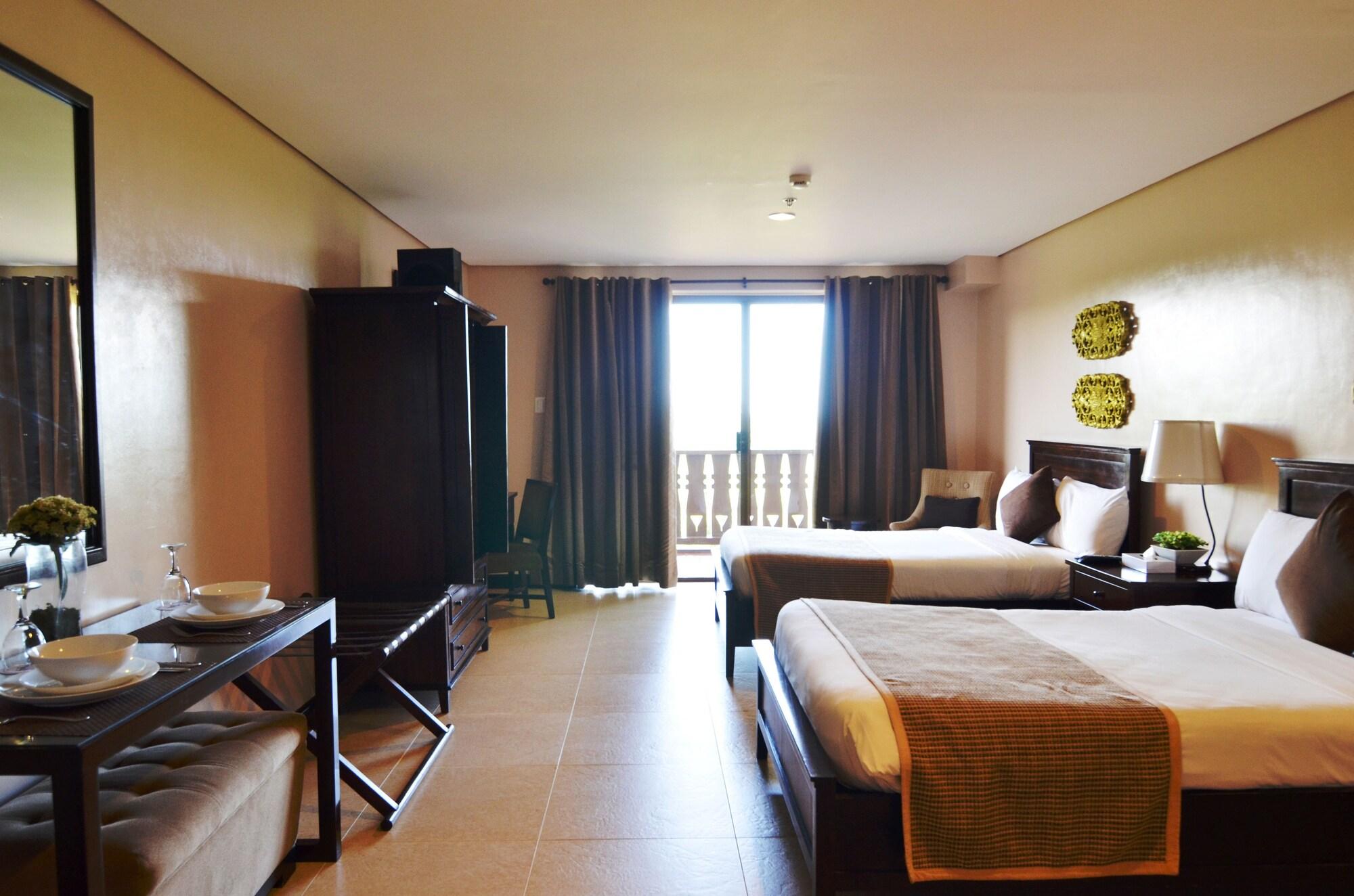 Crosswinds Resort Suites Tagaytay City Ngoại thất bức ảnh