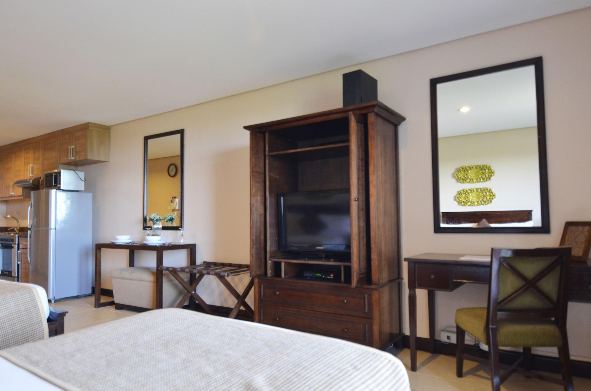 Crosswinds Resort Suites Tagaytay City Ngoại thất bức ảnh