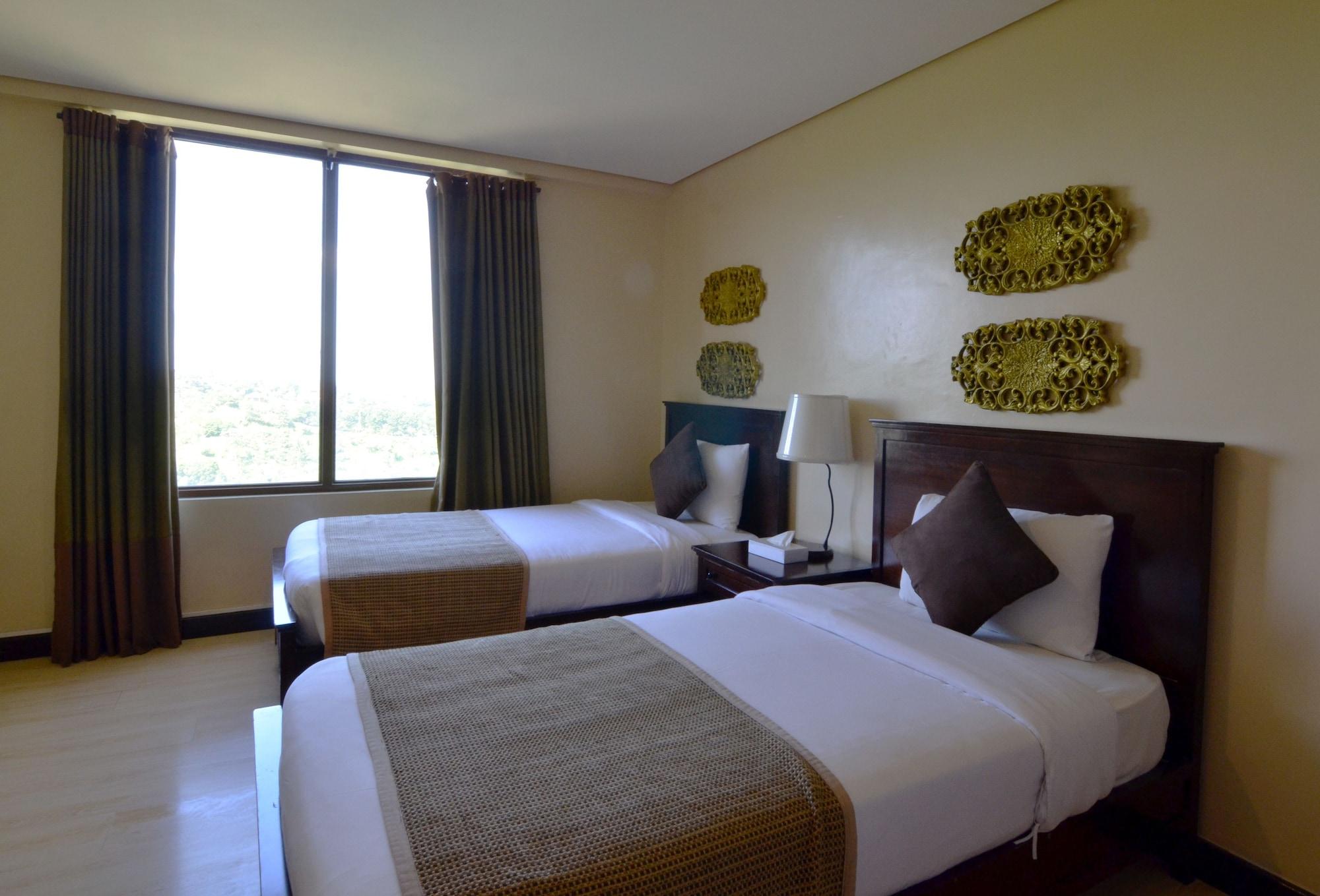 Crosswinds Resort Suites Tagaytay City Ngoại thất bức ảnh