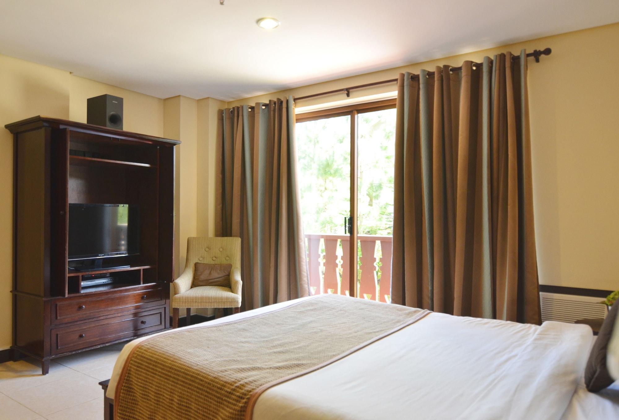 Crosswinds Resort Suites Tagaytay City Ngoại thất bức ảnh