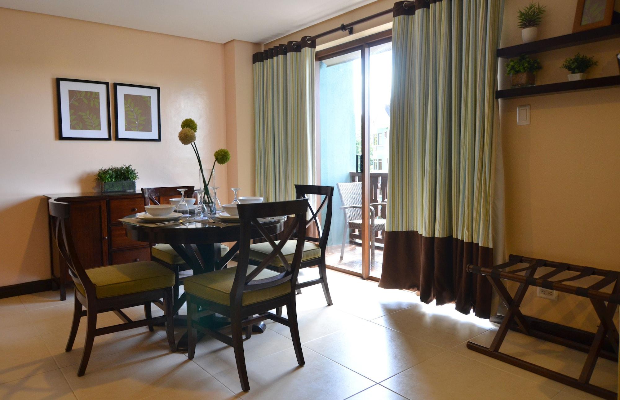 Crosswinds Resort Suites Tagaytay City Ngoại thất bức ảnh