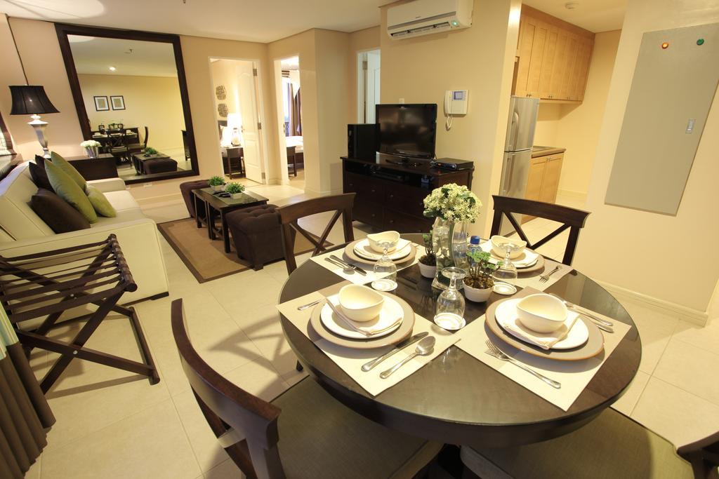Crosswinds Resort Suites Tagaytay City Ngoại thất bức ảnh