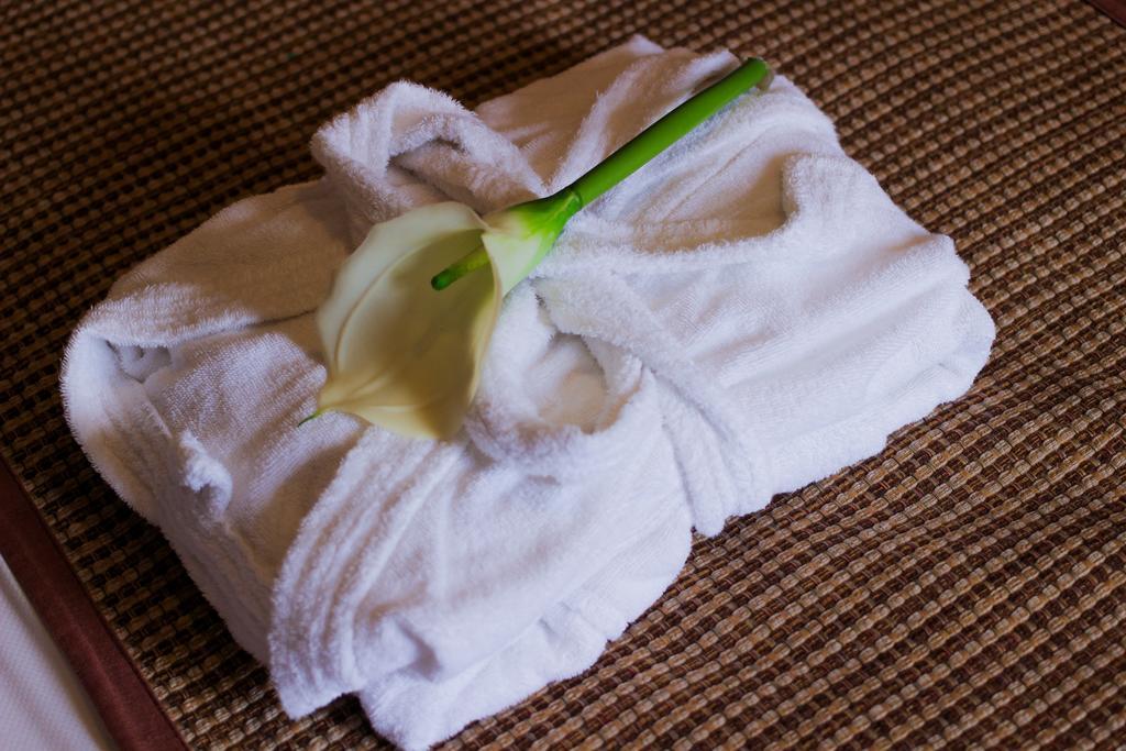 Crosswinds Resort Suites Tagaytay City Ngoại thất bức ảnh
